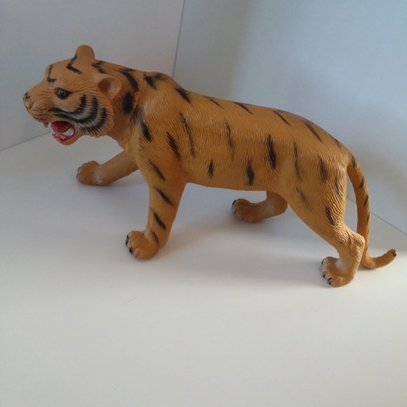 Vintage Imperial Tiger Toy Bengal Siberian Jungle Cat Animal Wildlife Kids 1986 - Picture 2 of 9